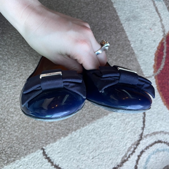 Salvatore Ferragamo Varina Royal Blue Patent Ballet Flats 10 - Picture 6 of 10